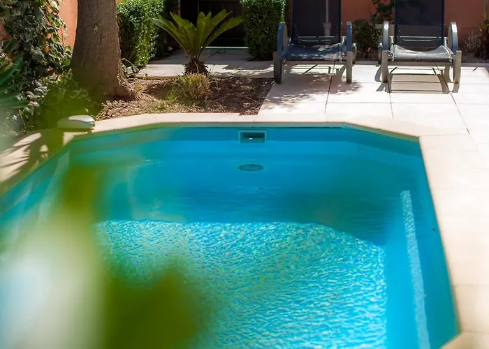 Taza, 1 Couple Only Au Village Naturiste Agde
